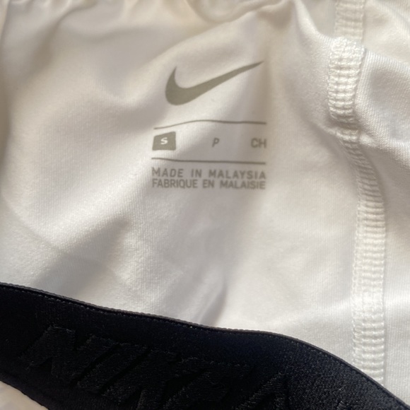 NWOT Nike Air Running Shorts - Picture 3 of 5